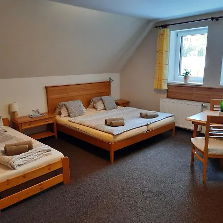 Konukevi Sportcentrum Klinovec 3*