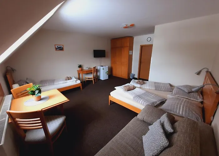 Sportcentrum Klinovec Konukevi 3*